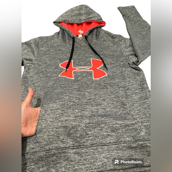 UNDER ARMOUR HOODIE (great Condition) - Picture 5 of 7